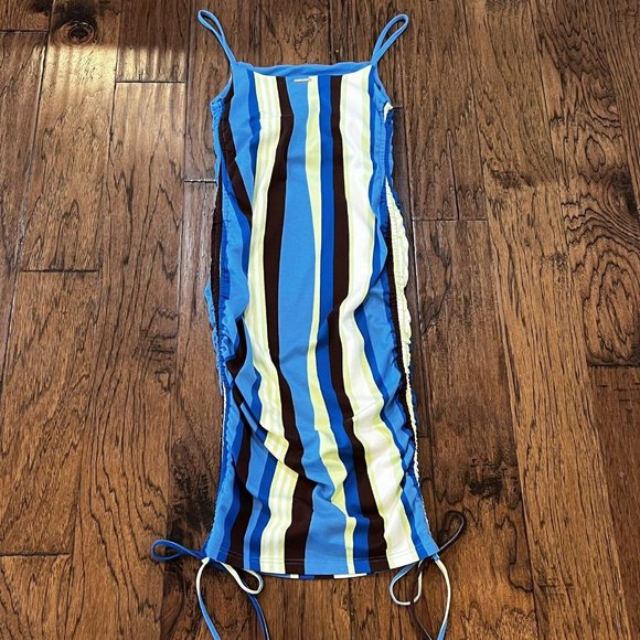 Fabletics Live-In Spaghetti Strap Dress Size Medium Wavy Stripe Blue Midi Fitted - Picture 11 of 15